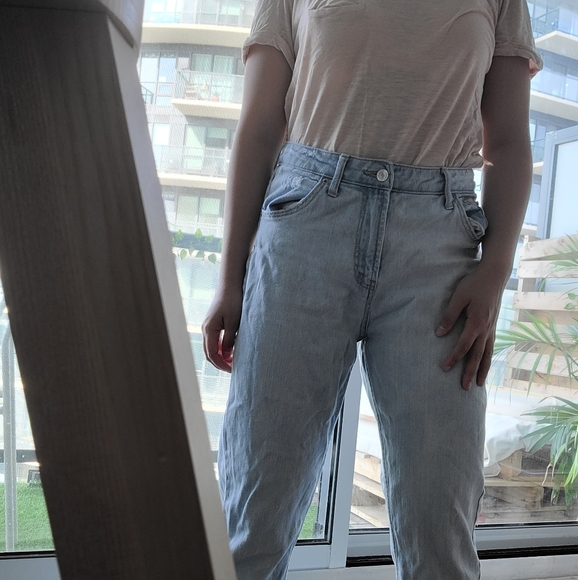 WILD FABLE Light Wash Mom Jeans Size 6 - Picture 2 of 16